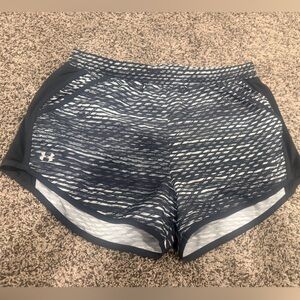 Women’s under Armour Black & White Patterned Athletic Shorts